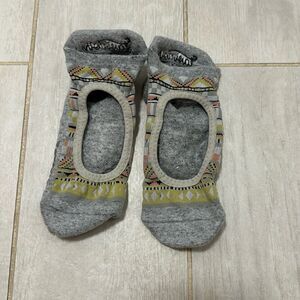 New Tavi Noir Grip Socks OS